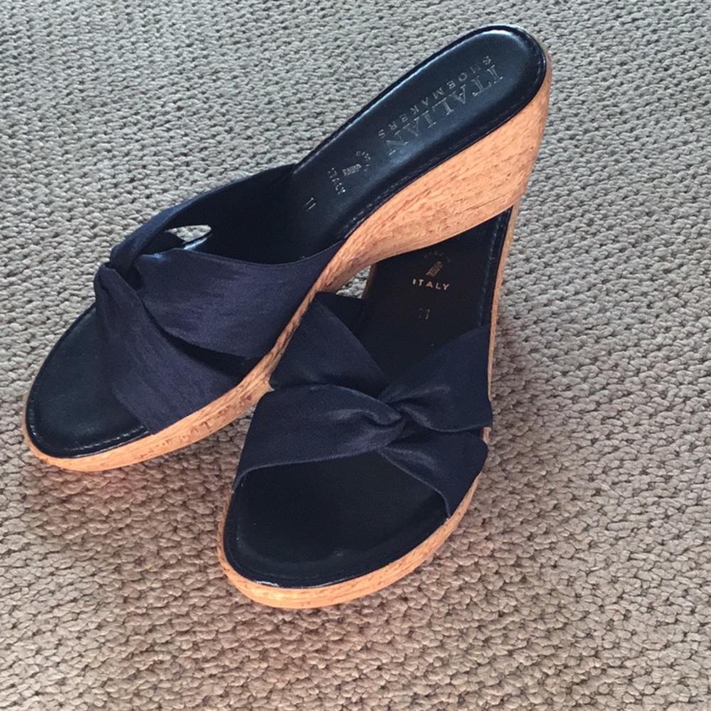 Cork wedge heels